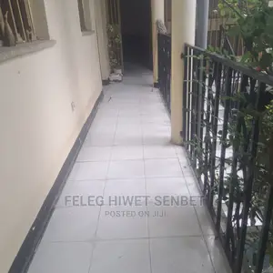 የሚሸጥ ጂ+1ኤል ሼፕ ያለው ቦታ