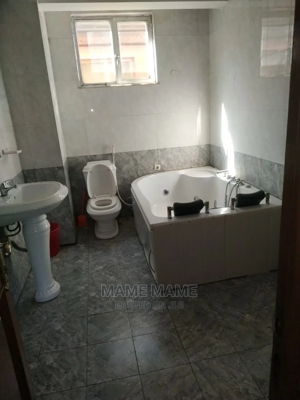 Furnished 5bdrm House in Addis Abeba, Bole for Rent