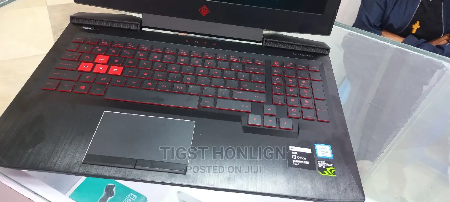 New Laptop HP Omen 15 8GB Intel Core i7 HDD 1T
