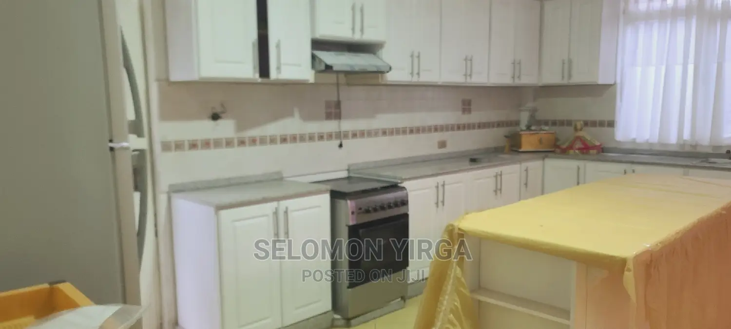 Furnished 5bdrm House in አድስ አበባ, Bole for Rent