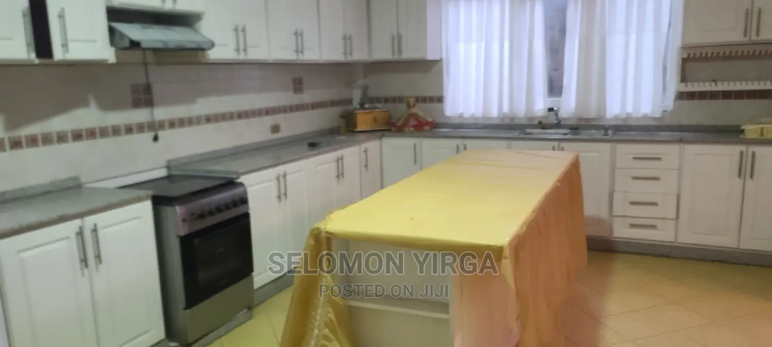 Furnished 5bdrm House in አድስ አበባ, Bole for Rent