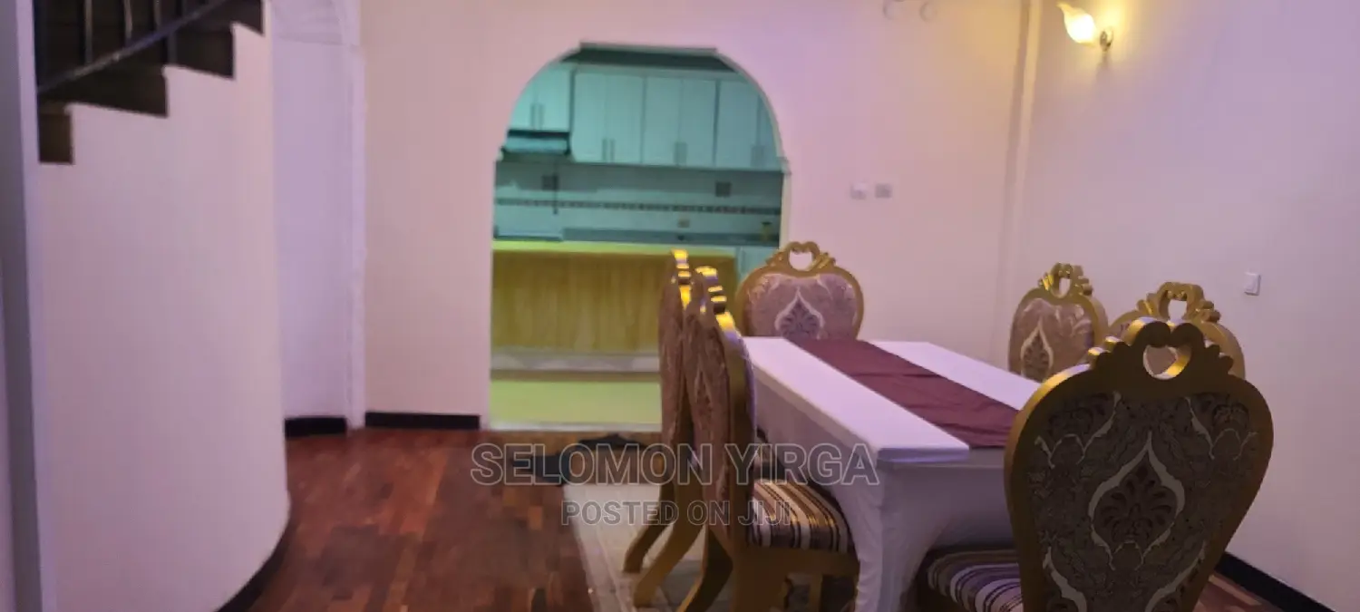 Furnished 5bdrm House in አድስ አበባ, Bole for Rent