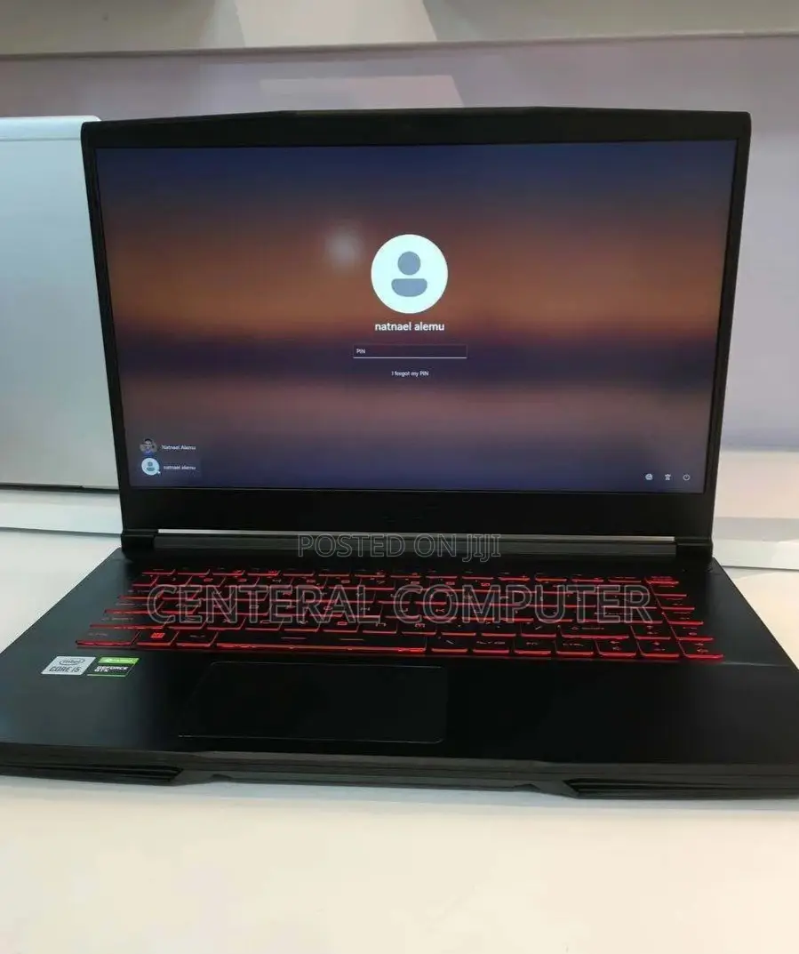 New Laptop MSI GF62 8RD 8GB Intel Core I5 HDD+SSD 2T