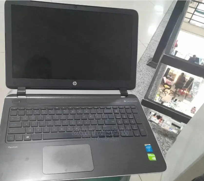 New Laptop HP Pavilion 15 8GB Intel Core I7 HDD 1T