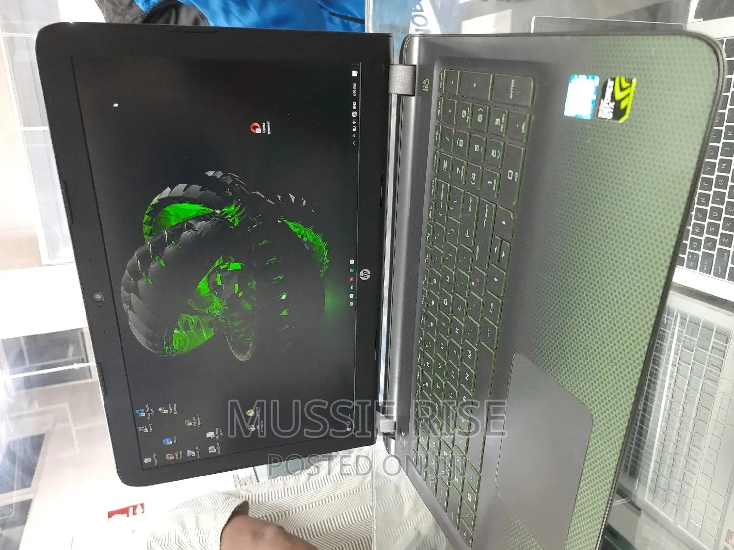 Laptop HP Pavilion 15 16GB Intel Core I5 SSD 1T