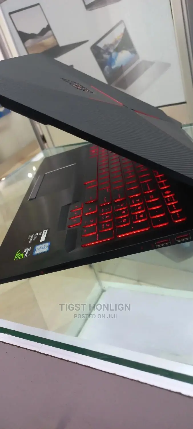 New Laptop HP Omen 15 8GB Intel Core i7 HDD 1T