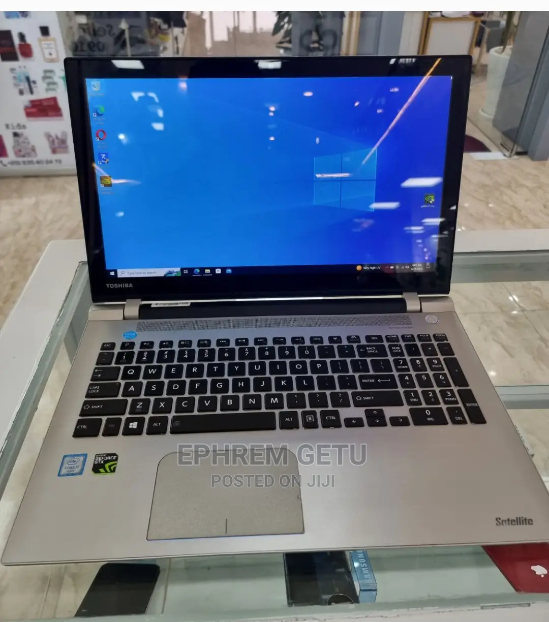 New Laptop Toshiba Satellite C55 12GB Intel Core I7 SSD 1T