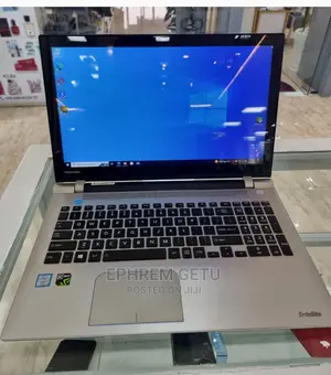 New Laptop Toshiba Satellite C55 12GB Intel Core I7 SSD 1T