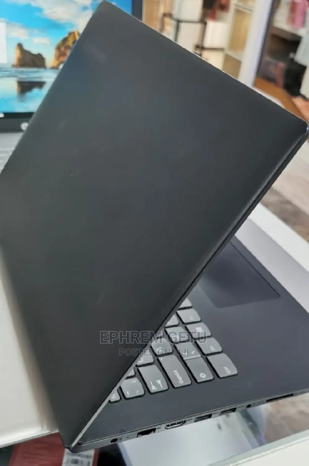 New Laptop Lenovo Ideapad 3 4GB Intel Core i7 HDD 500GB