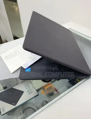 New Laptop Dell Vostro 3700 8GB Intel Core I3 SSD 1T