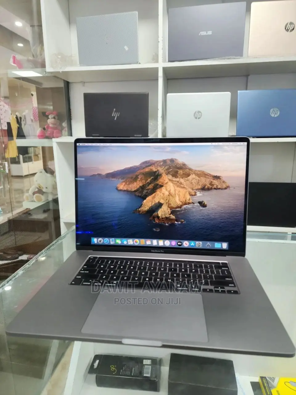 New Laptop Apple MacBook Pro 2021 M1 16GB Apple M1 Pro SSD 1T