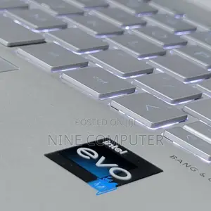 New Laptop HP Envy 13 16GB Intel Core I7 SSD 1T