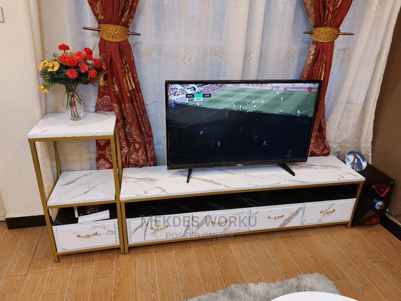 Tv Stand ( Tv ሲታንድ)