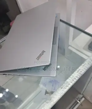 New Laptop Lenovo ThinkPad T470s 12GB Intel Core I7 SSD 512GB