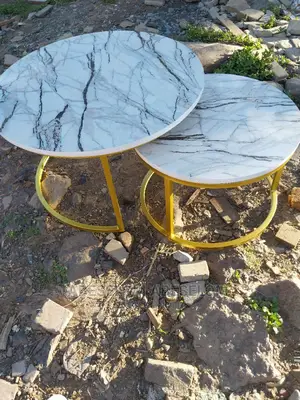 የሚያምሩ ኮፊ ቴብል