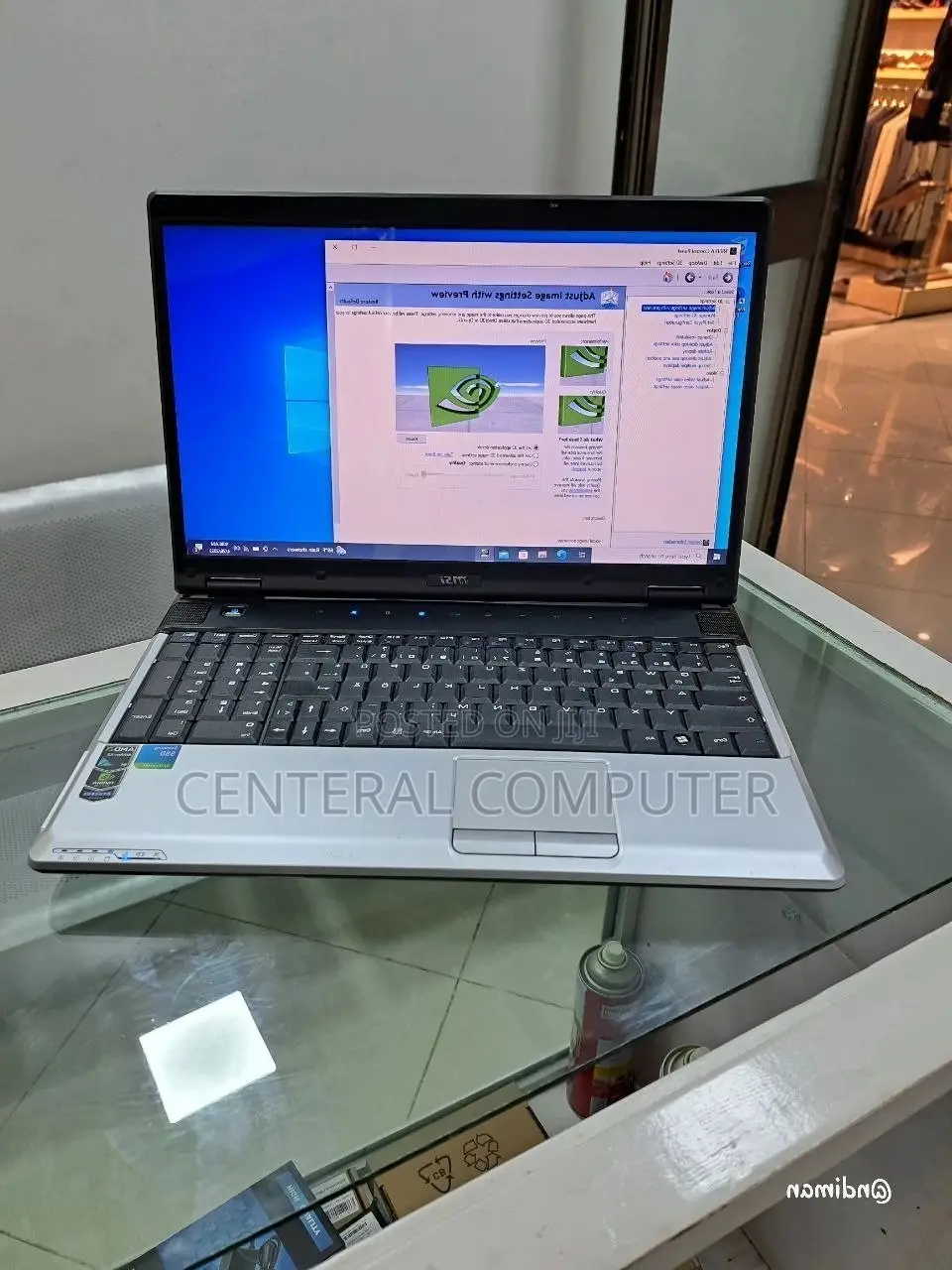 Laptop MSI VR630 4GB AMD SSD 256GB