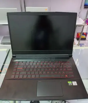 New Laptop MSI GS65 Stealth Thin 8RE 16GB Intel Core I7 SSD 512GB