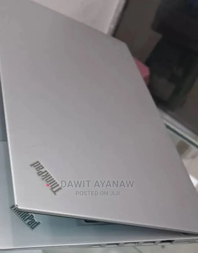 New Laptop Lenovo ThinkPad T470s 12GB Intel Core I7 SSD 512GB