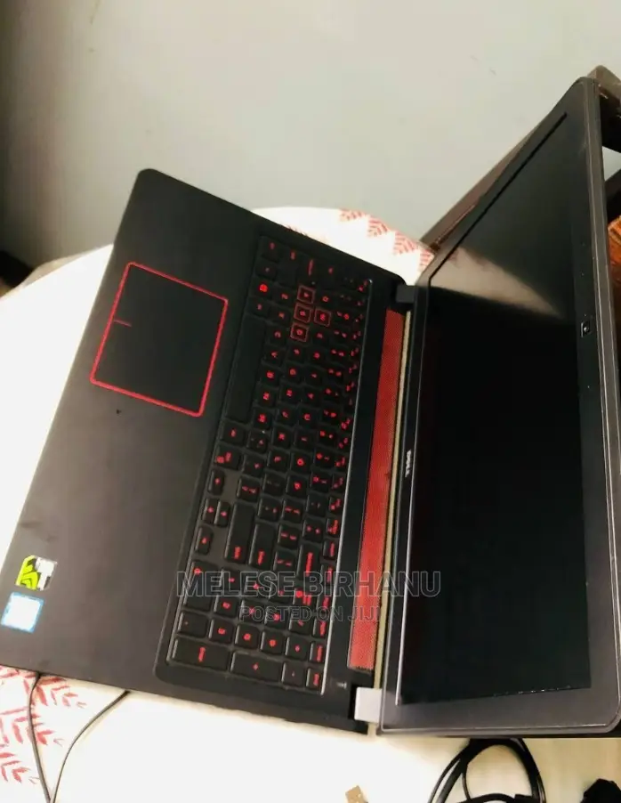 New Laptop Dell Inspiron 15 8GB Intel Core I5 HDD 1T