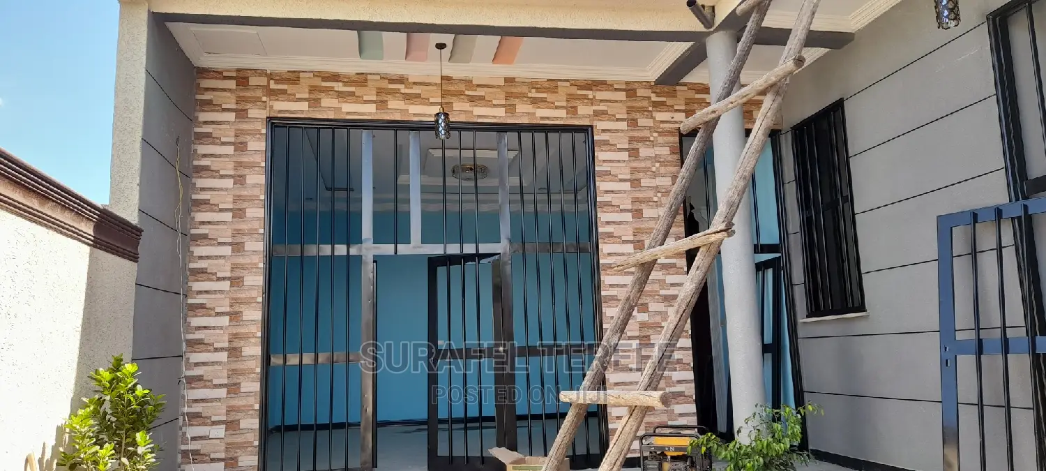 Furnished 4bdrm House in East Shewa for sale