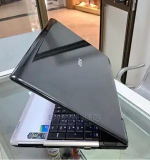 New Laptop MSI CR400 4GB AMD SSD 256GB