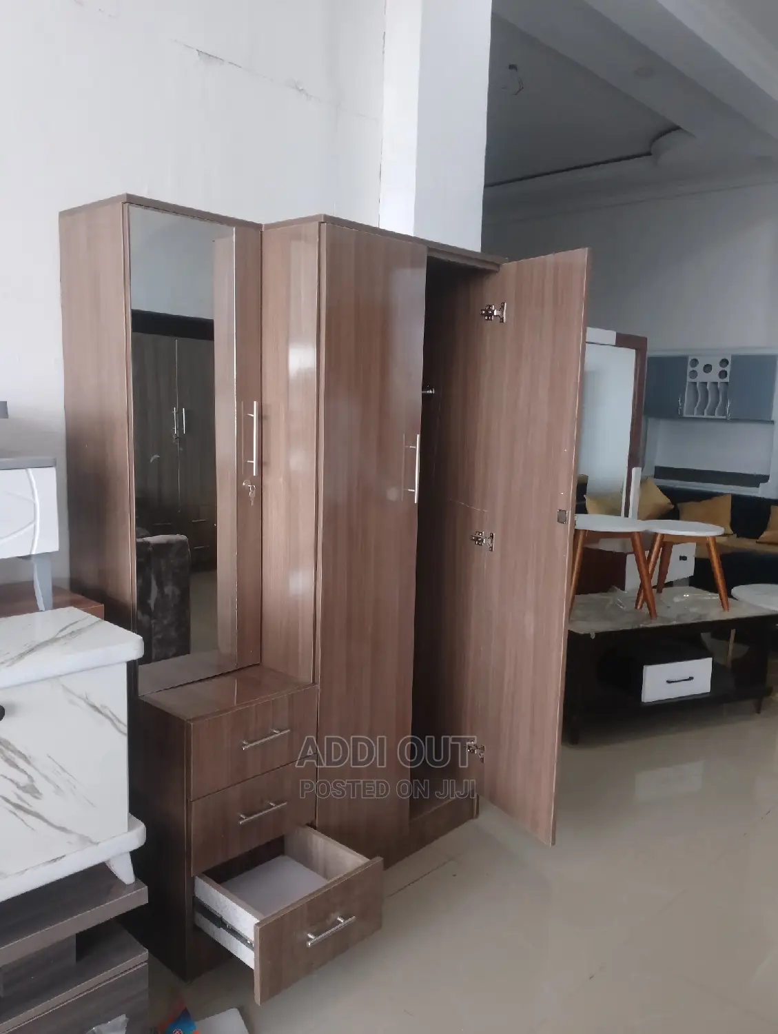 Cupboard/ቁምሳጥን