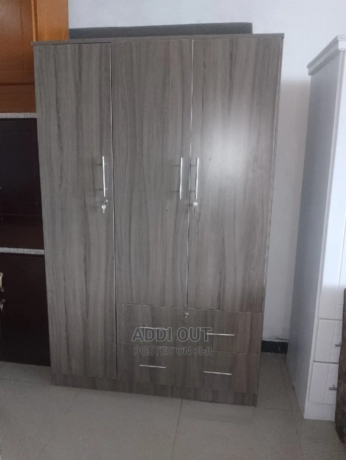 Cupboard/ቁምሳጥን