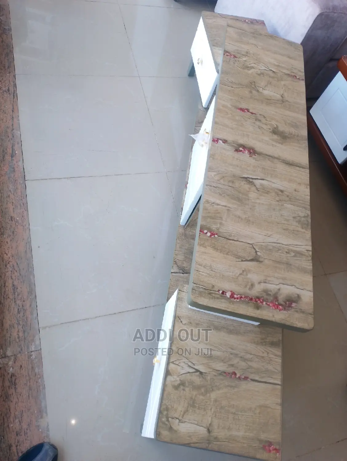 Tv Stands/ቲቪ ማስቀመጫ