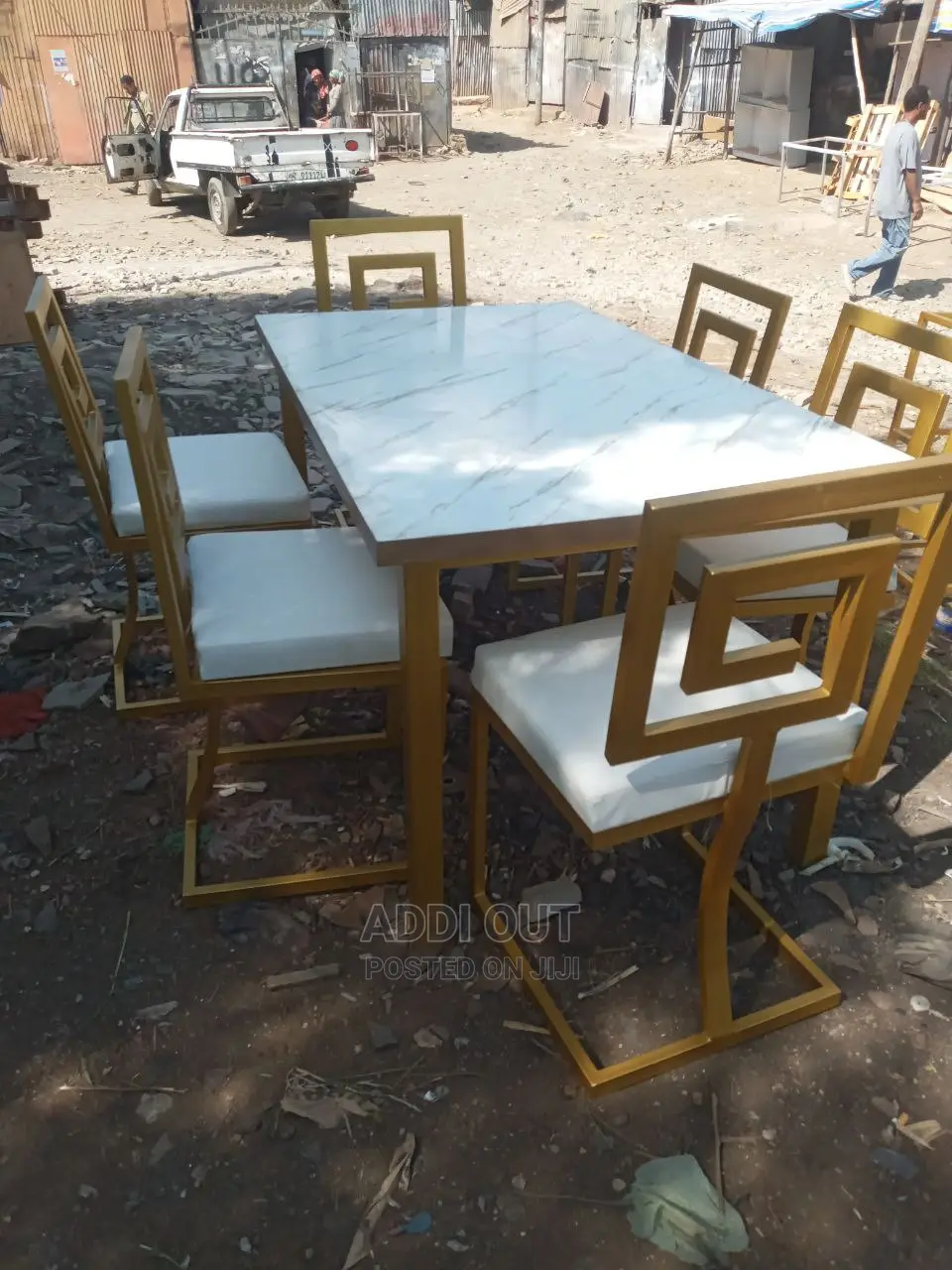 Dinning Tables/መመገቢያ ጠረጴዛ