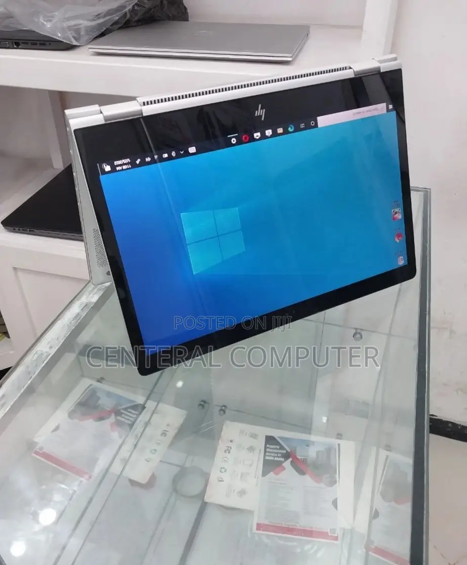 New Laptop HP EliteBook X GB Intel Core I7 SSD 512GB