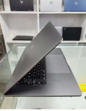 New Laptop Apple MacBook Pro 2019 64GB Intel Core I9 SSD 2T