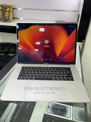 Laptop Apple MacBook Pro 2017 16GB Intel Core I5 SSD 1T
