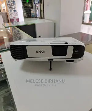 Photo - New Epson EB-S41 Projector