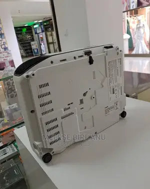 New Epson EB-S41 Projector