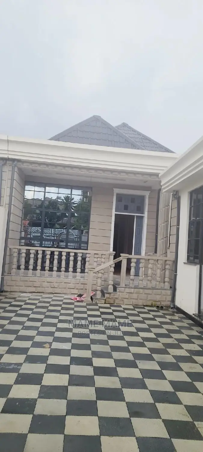 3bdrm Villa in Addis Abeba, Bole for sale