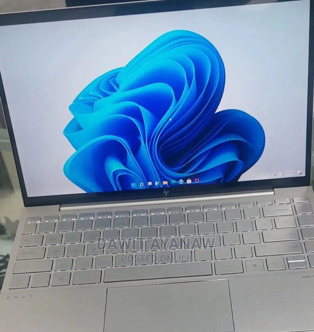 New Laptop HP Envy X360 16GB Intel Core I7 SSD 1T