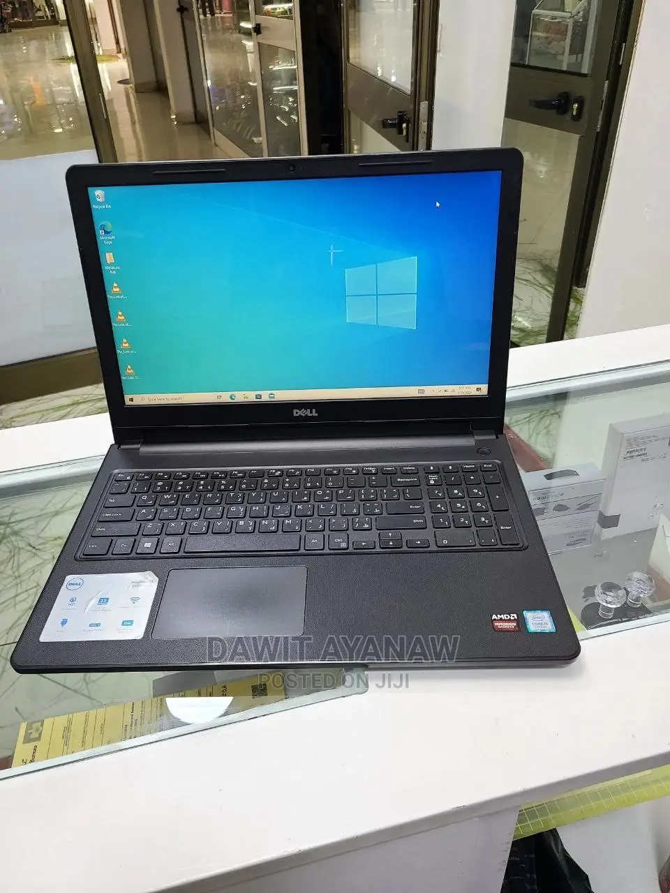 New Laptop Dell Inspiron 15 8GB Intel Core I5 SSD 1T