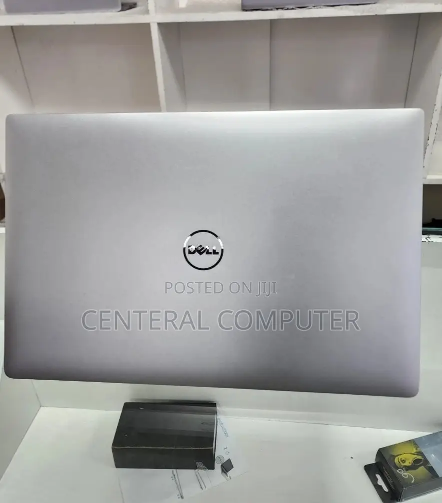 New Laptop Dell XPS 13 9360 16GB Intel Core I7 SSD 512GB