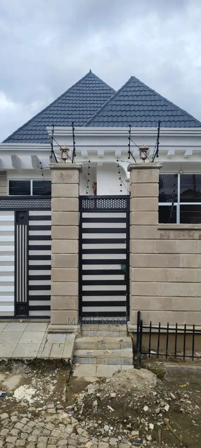 4bdrm Villa in Addis Abeba, Yeka for sale