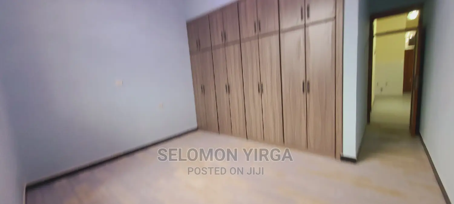 3bdrm Villa in Adidis Abba, Bole for sale