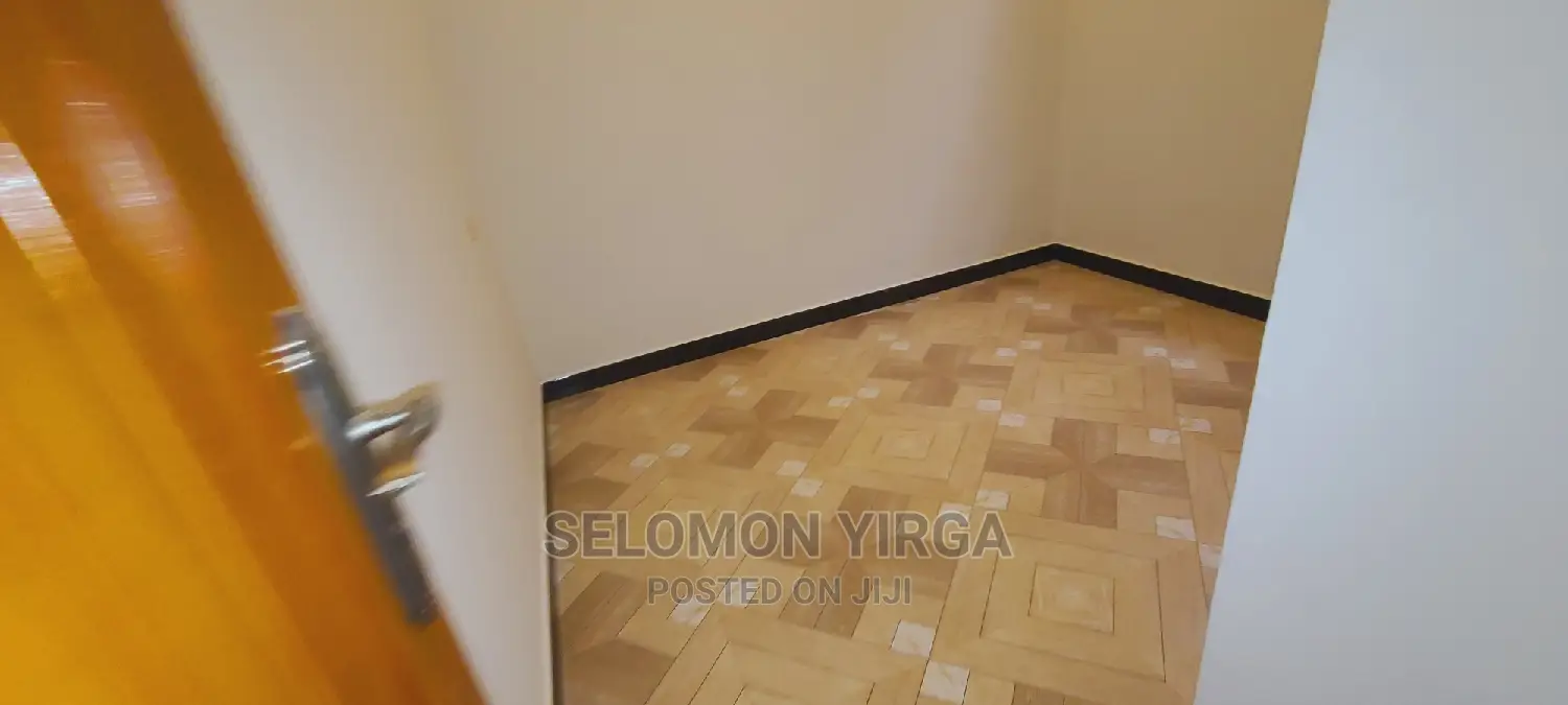 3bdrm Villa in Adidis Abba, Bole for sale