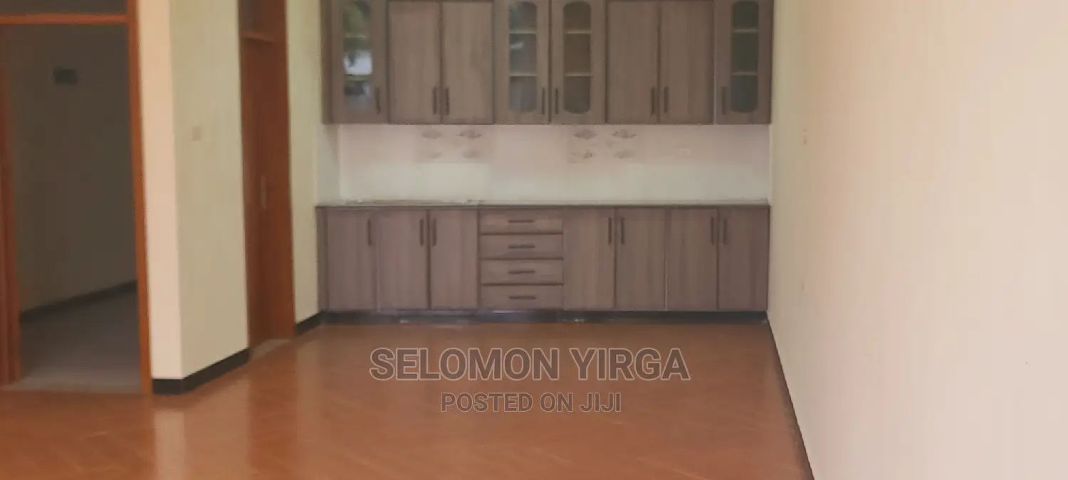 3bdrm Villa in Adidis Abba, Bole for sale
