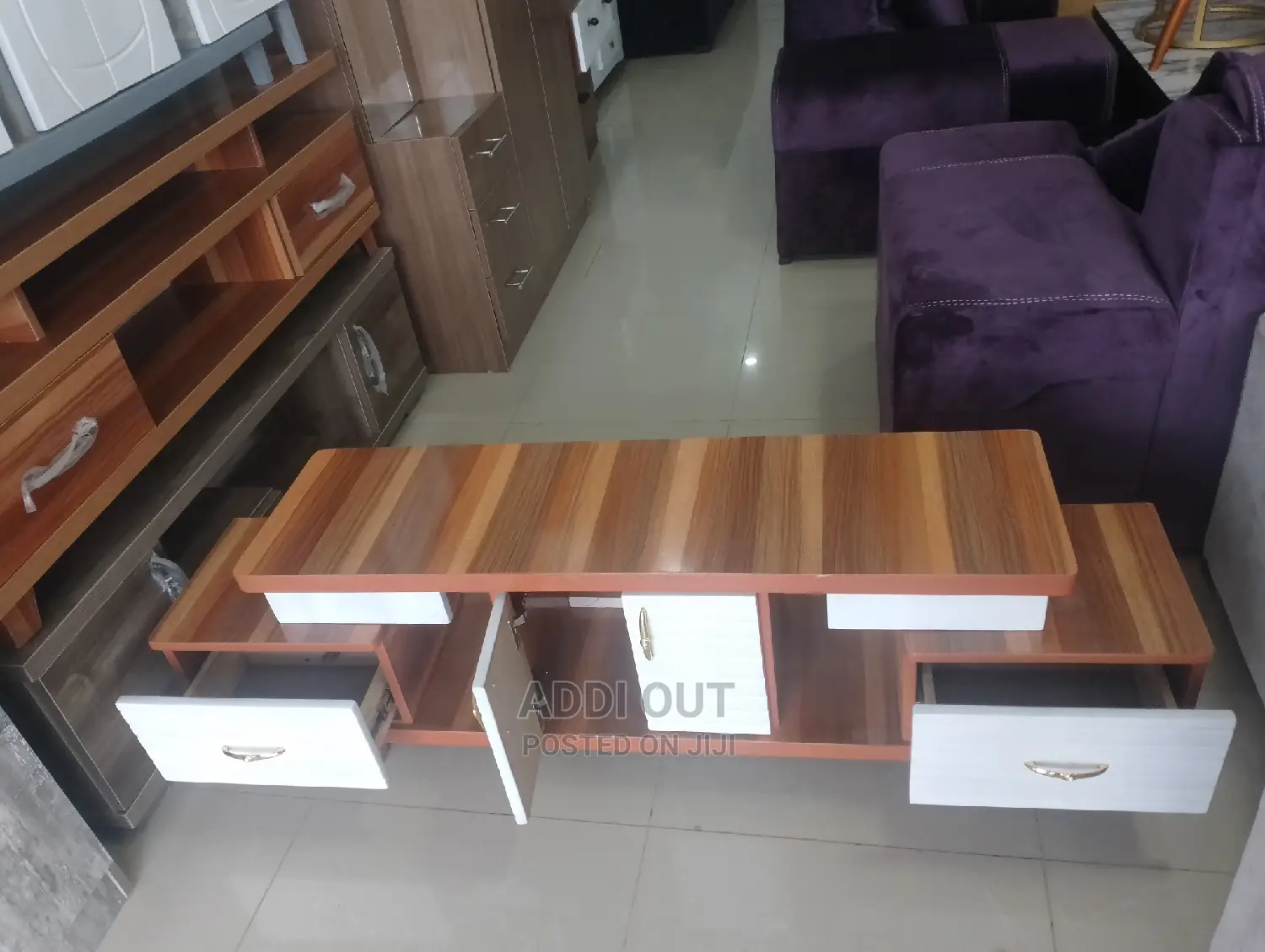 Tv Stand/ቲቪ ማስቀመጫ