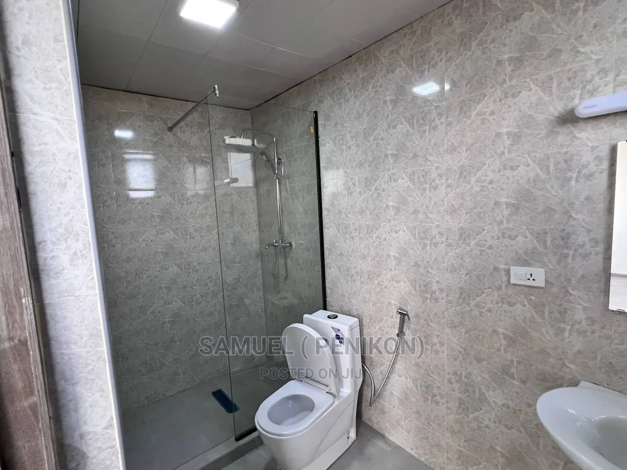 3bdrm Apartment in Luxury Apartment, Yeka for sale