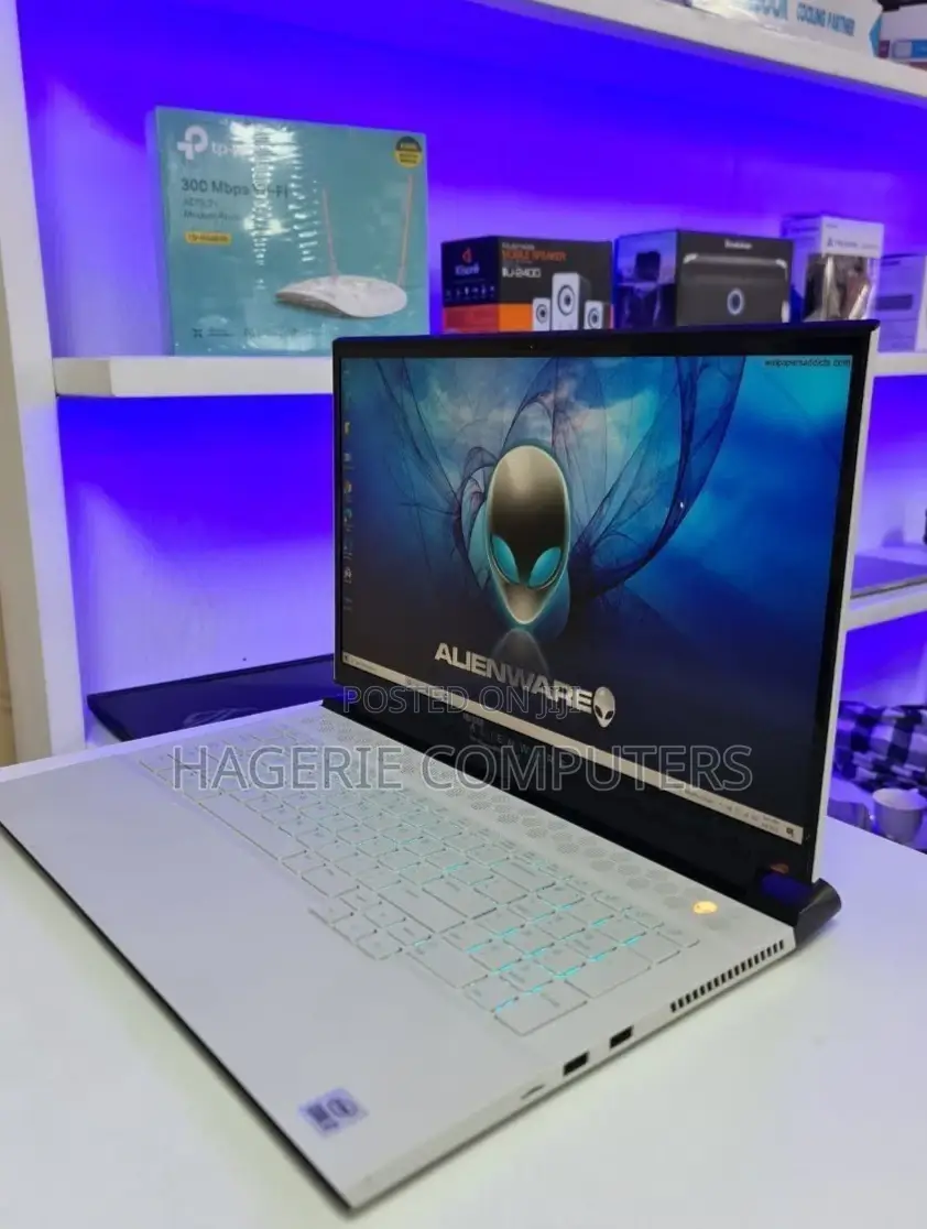 New Laptop Alienware M17x R2 32GB Intel Core i7 SSD 2T