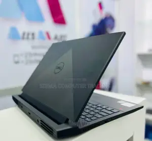 New Laptop Dell G15 5511 16GB Intel Core I7 SSD 512GB