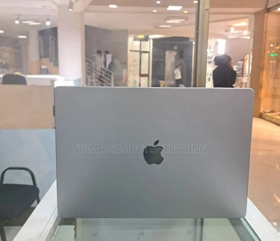 New Laptop Apple MacBook Pro M1 16GB Apple M1 Pro SSD 1T