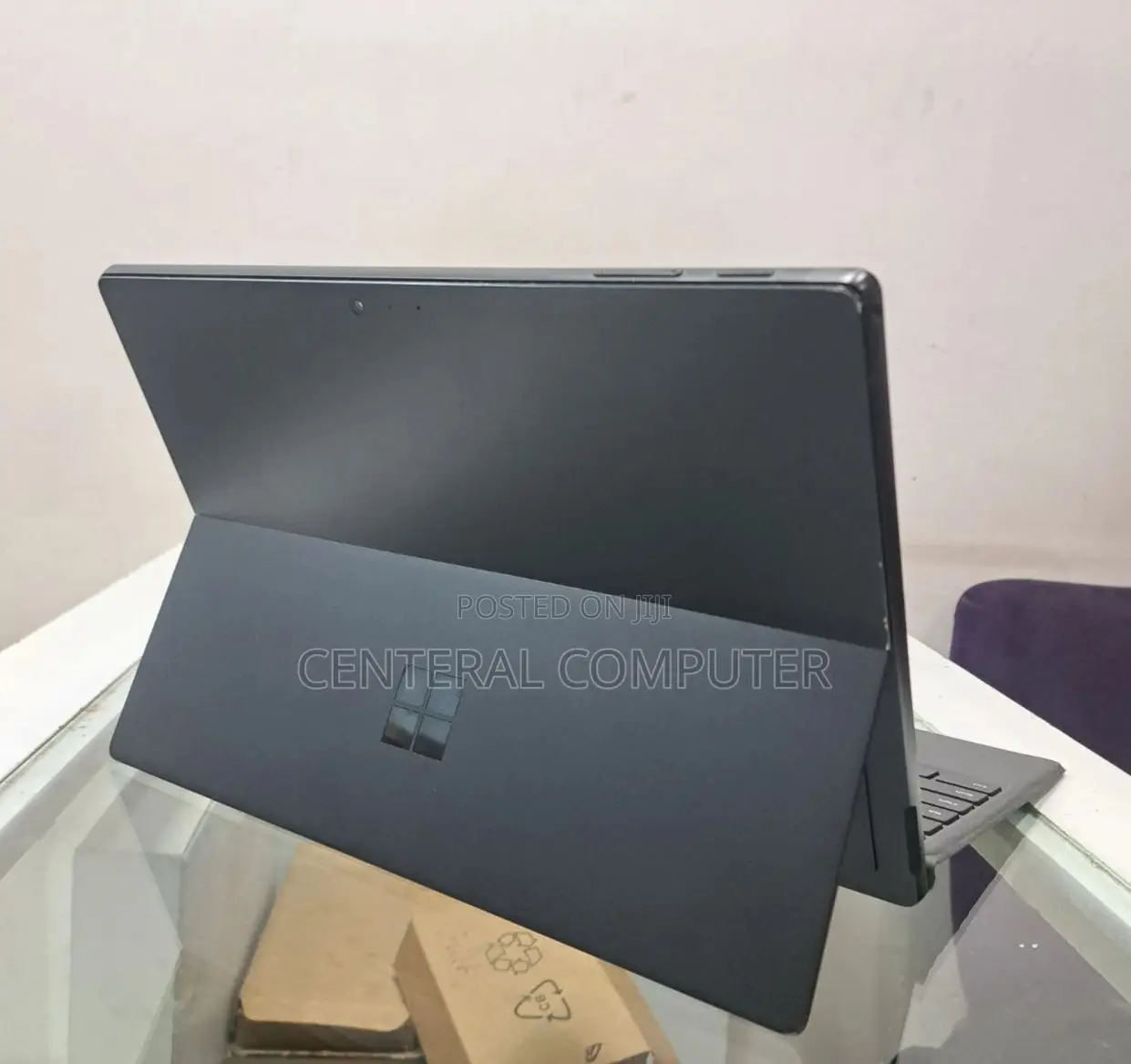 New Laptop Microsoft Surface Laptop SE 8GB Intel Core I5 SSD 256GB