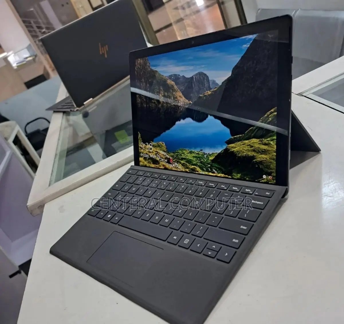 New Laptop Microsoft Surface Laptop SE 8GB Intel Core I5 SSD 256GB