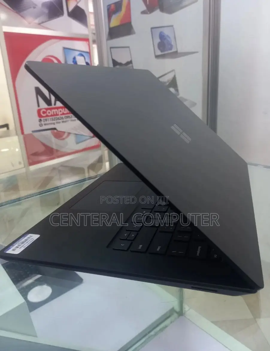 New Laptop Microsoft Surface Laptop 5 32GB Intel Core I7 SSD 1T